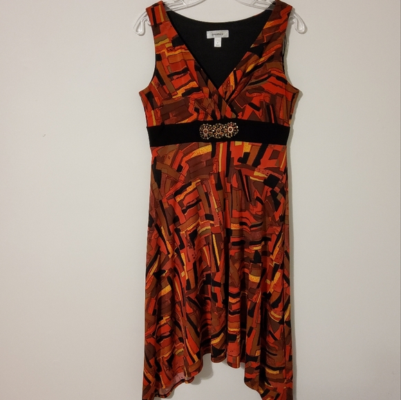 dressbarn Dresses & Skirts - DRESSBARN ORANGE/BLACK FIT & FLARE ASYMMETRICAL SURPLICE SLEEVELES SZ 10